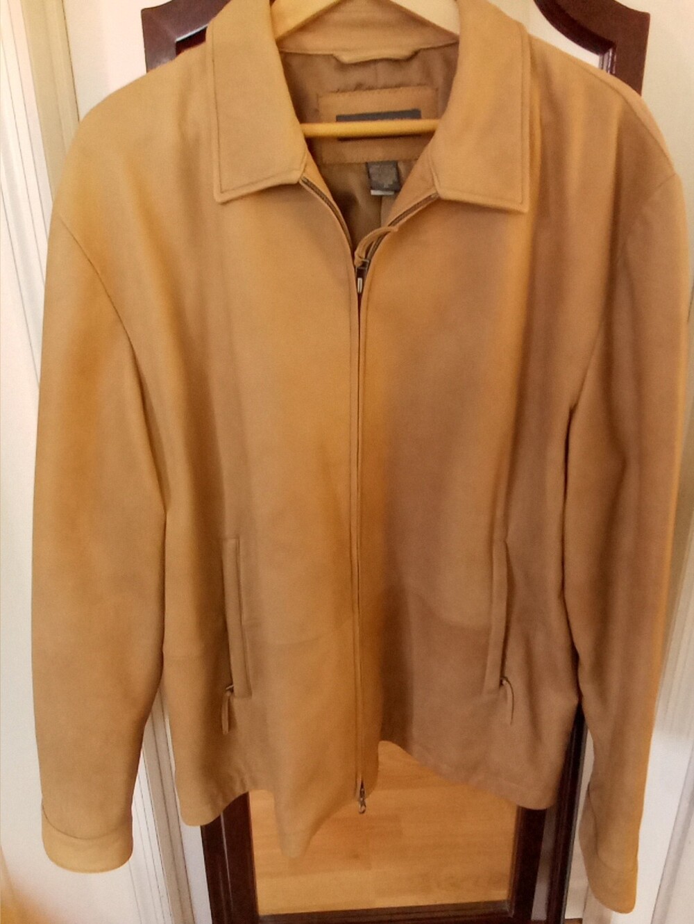 Banana Republic Factory Men's Zip-Up Jacket in Tan
